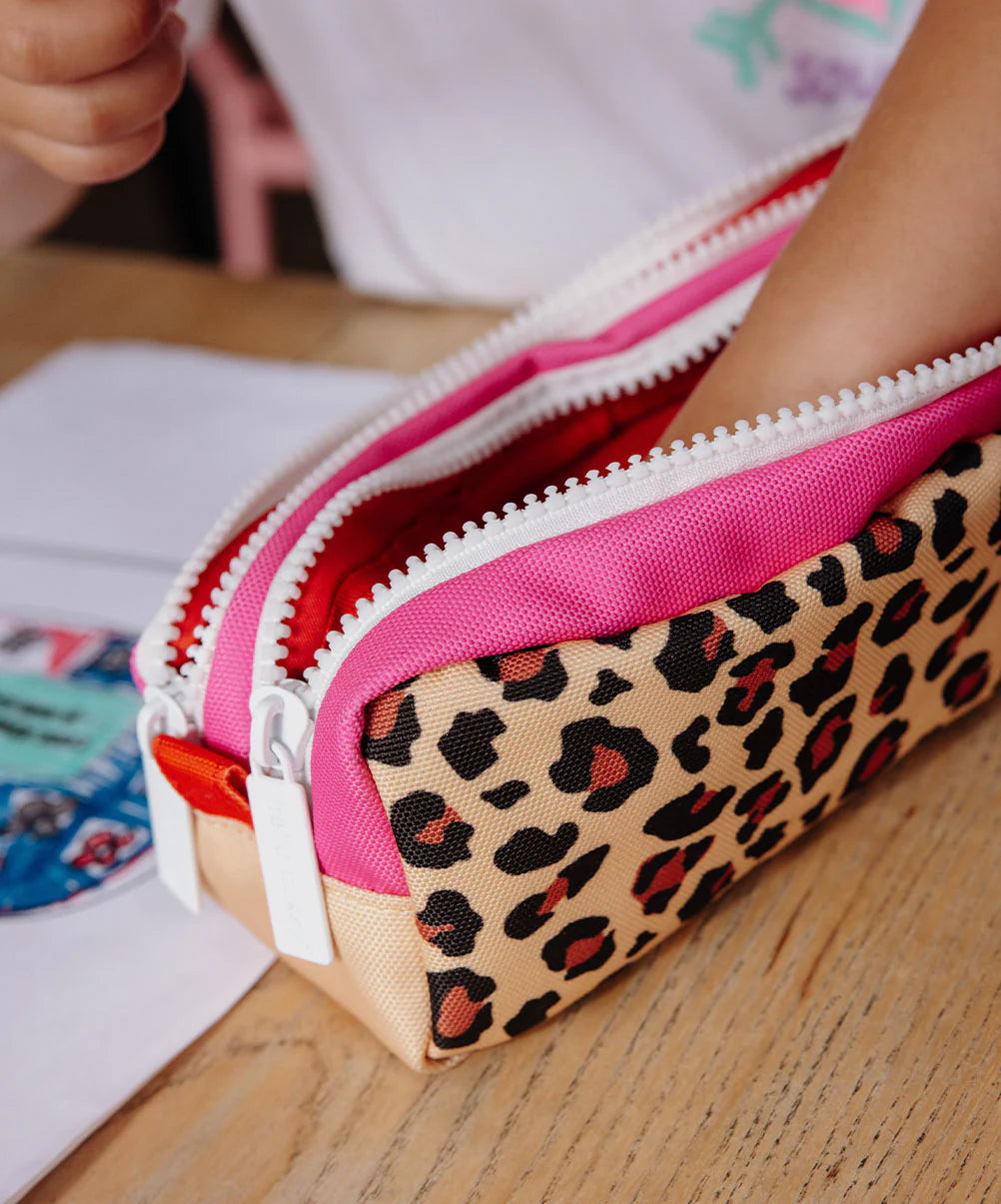 Estuche Leopard Hello Hossy