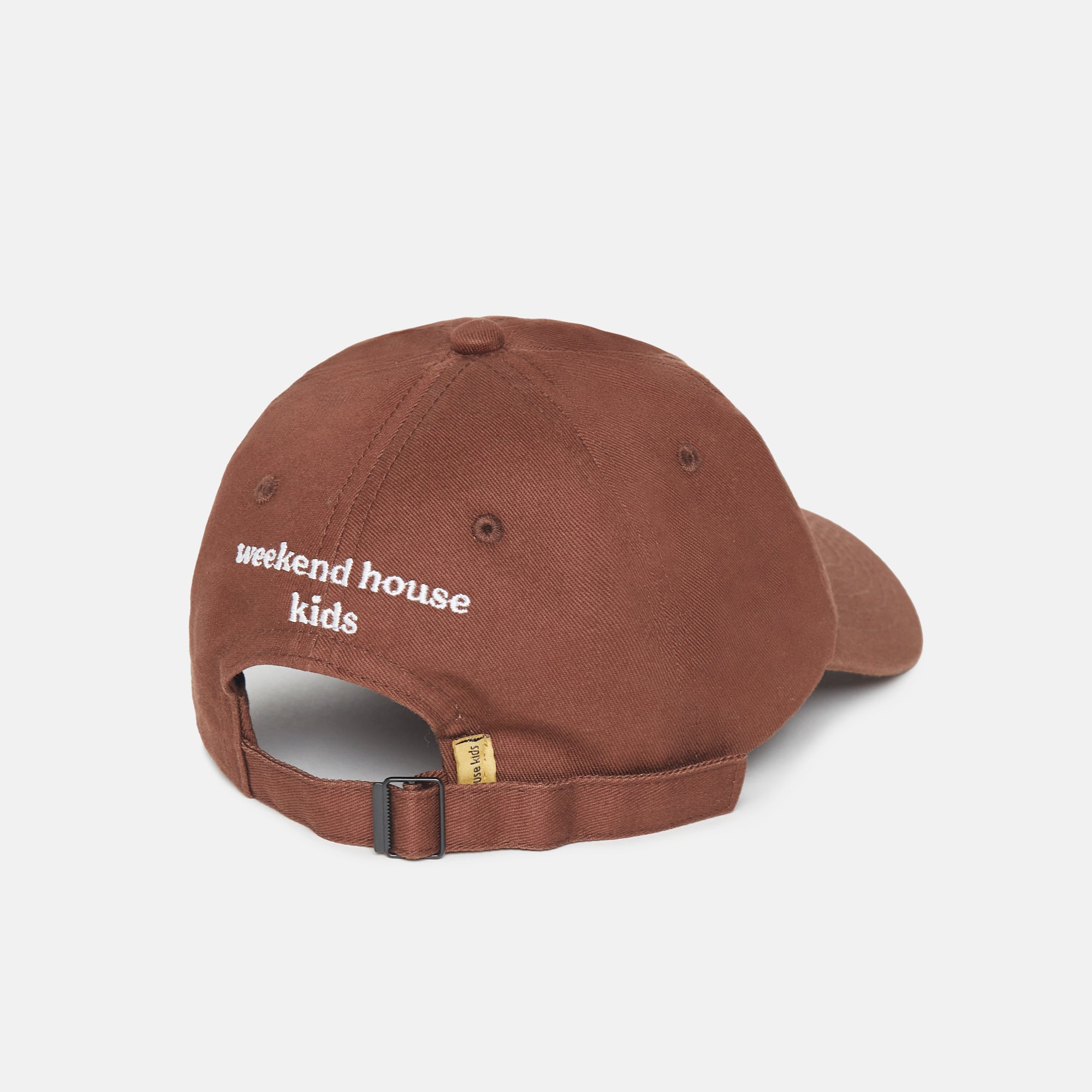 Gorra marrón perro azul
