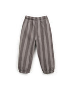 Pantalón rayas grises