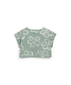 Camiseta verde con estampado floral