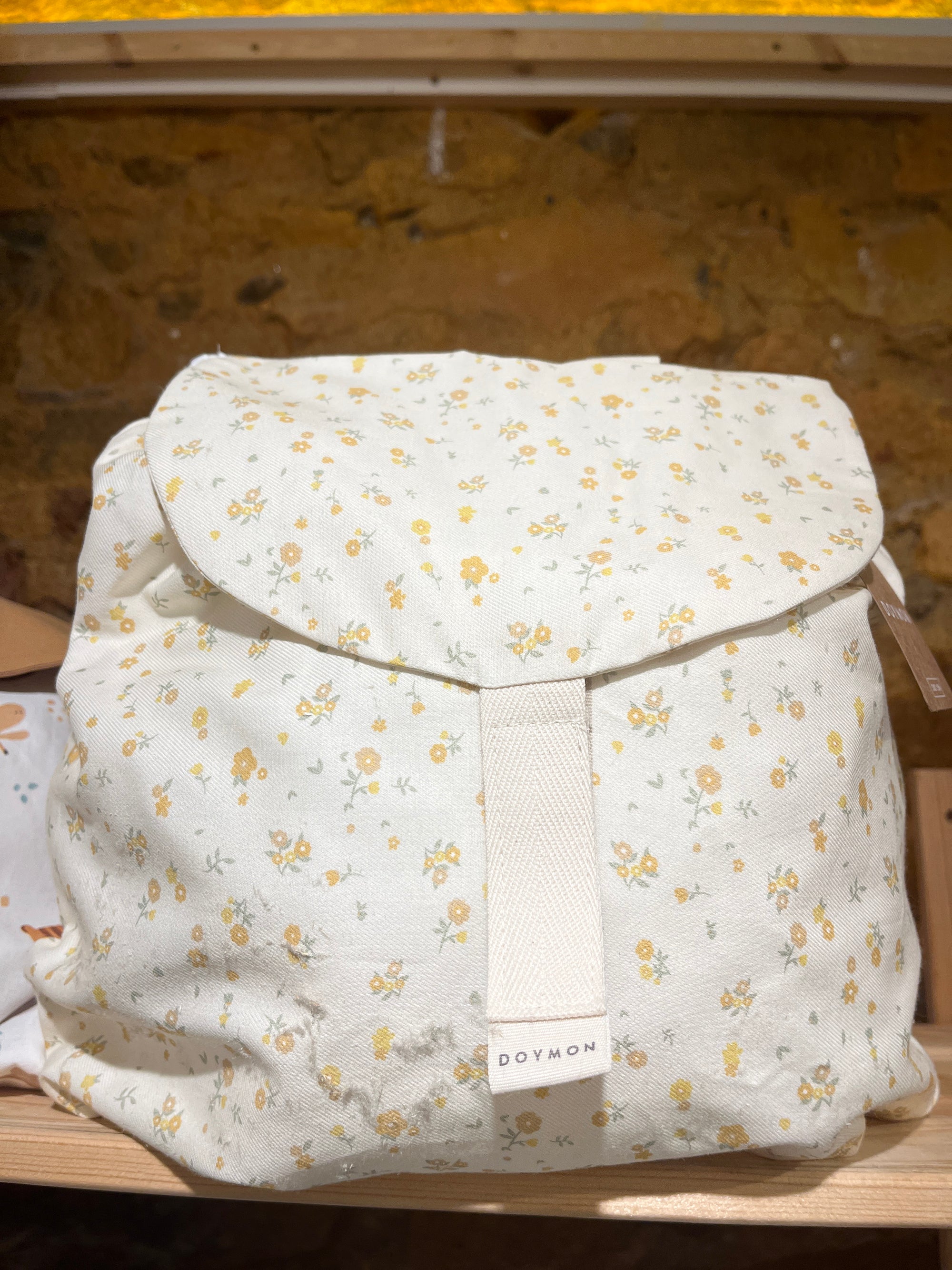 Mochila flores amarillas DOYMON