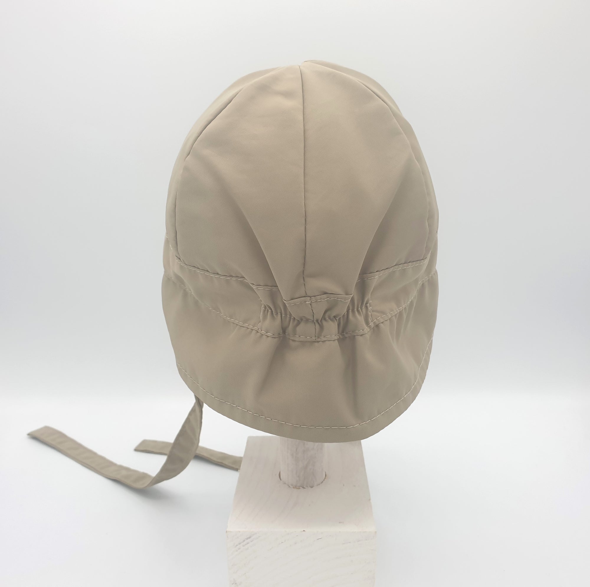 Gorro solar con visera