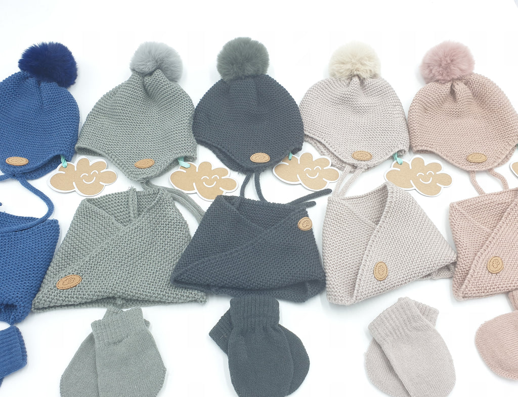 Conjunto gorro, cuello y manoplas punto bobo (0-4M) Ref.104